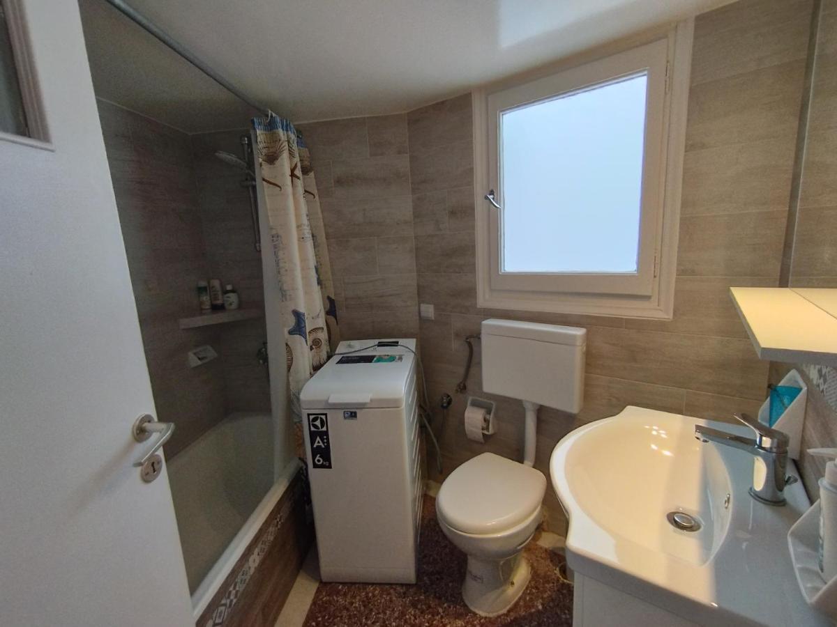 Mia'S Seaside Penthouse - Panoramic View Apartment Pireu Exterior foto