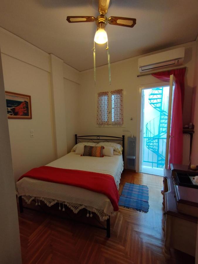 Mia'S Seaside Penthouse - Panoramic View Apartment Pireu Exterior foto
